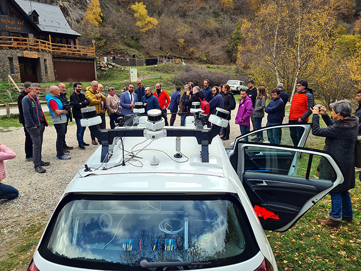 El Govern engega al Pallars Sobirà un projecte pioner al medi rural de transport públic amb vehicle sense conductor