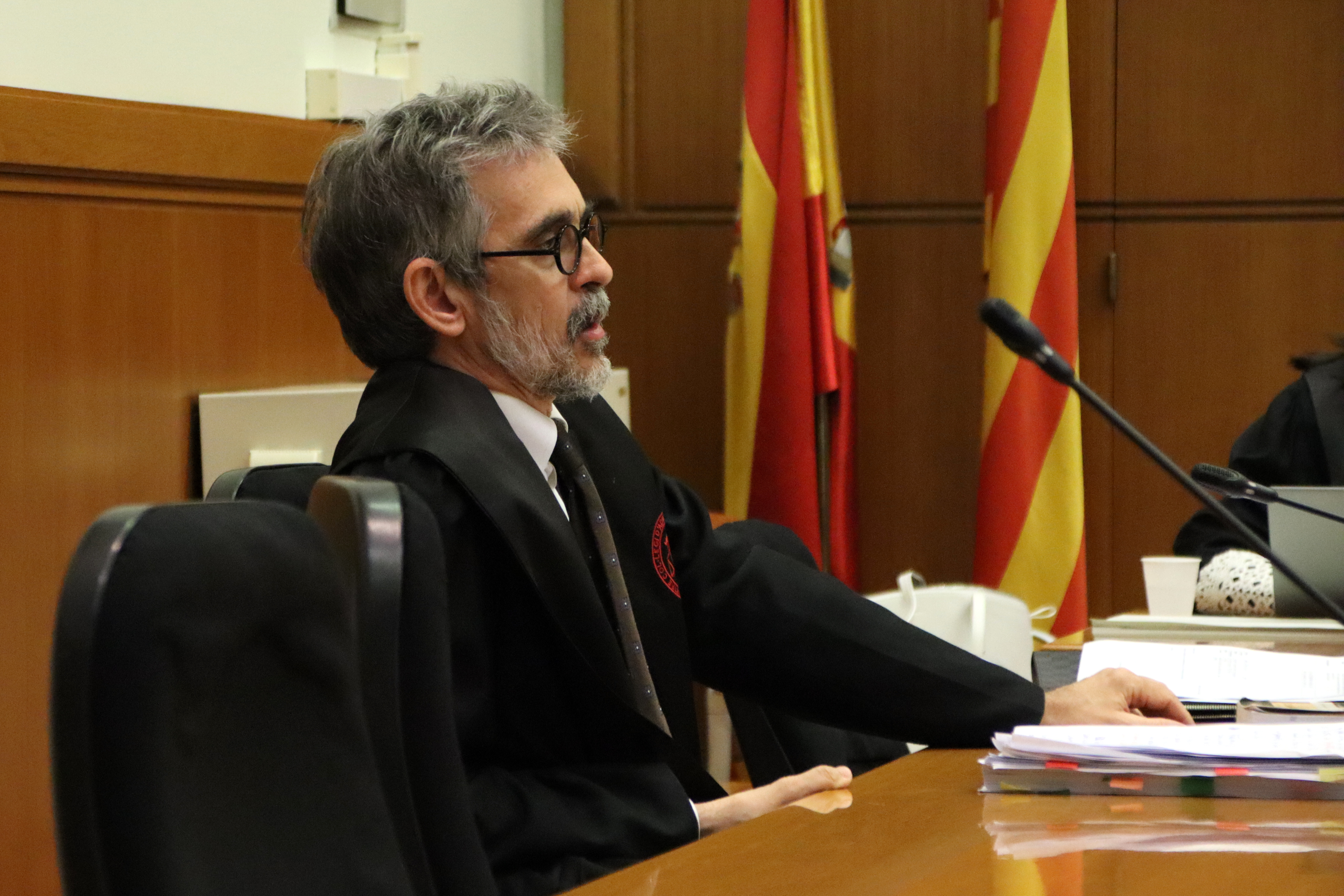La jutgessa conclou la instrucció i processa Dani Alves per violació a una noia a la discoteca Sutton de Barcelona