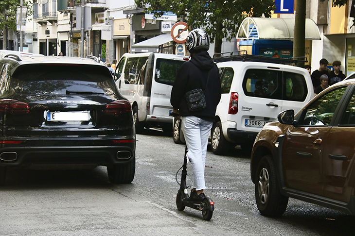 Badalona requisarà els patinets que enxampi sense assegurança o amb el motor manipulat