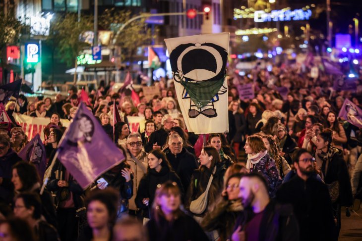 La manifestació feminista del 25-N a Barcelona crida a "teixir resistències" contra les violències masclistes