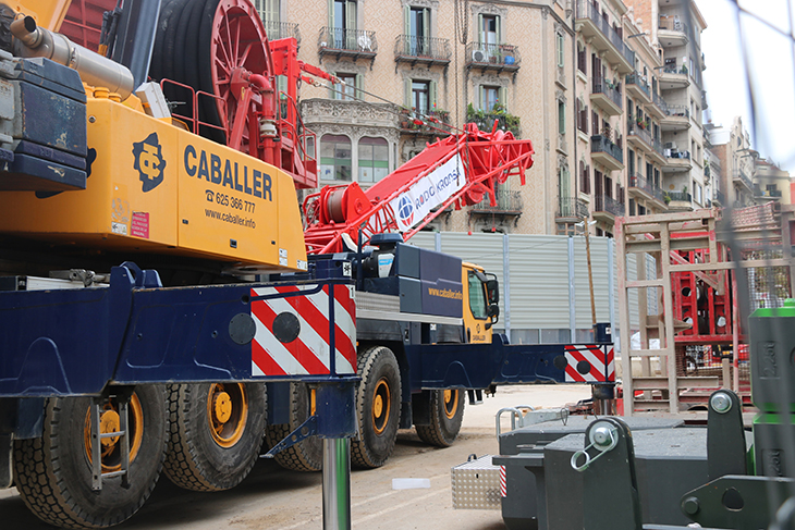 El carrer Comte Urgell quedarà tallat al trànsit entre Rosselló i Còrsega a partir de dilluns per les obres de l’L8