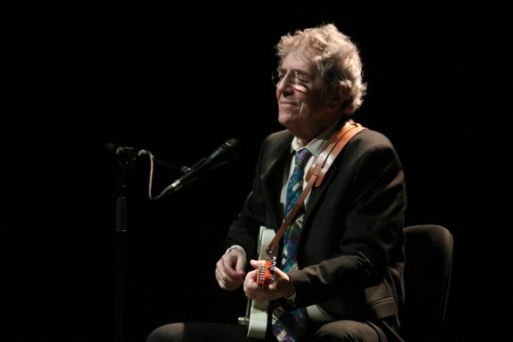 Quico Pi de la Serra inaugura el 30è Barnasants amb un concert emotiu a l’Auditori de Barcelona