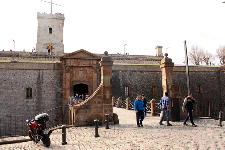 El Castell de Montjuïc de Barcelona ampliarà l’horari d’obertura per observar l’eclipsi 