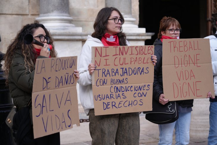 Treballadores del sector d'atenció a la drogodependència de Barcelona es mobilitzen per "dignificar" el seu àmbit