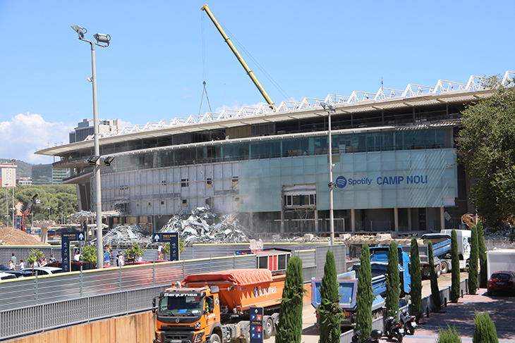 La tornada al Camp Nou preveu que dues terceres parts dels assistents hi vagin a peu o en transport públic