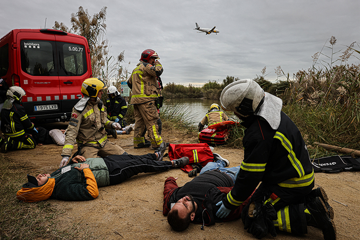 L’aeroport del Prat fa el primer simulacre d’accident aeri en zona d’aiguamolls