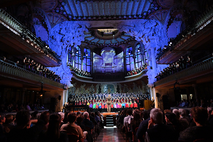 El tradicional concert de Sant Esteve recupera la normalitat i omple de joia nadalenca el Palau de la Música
