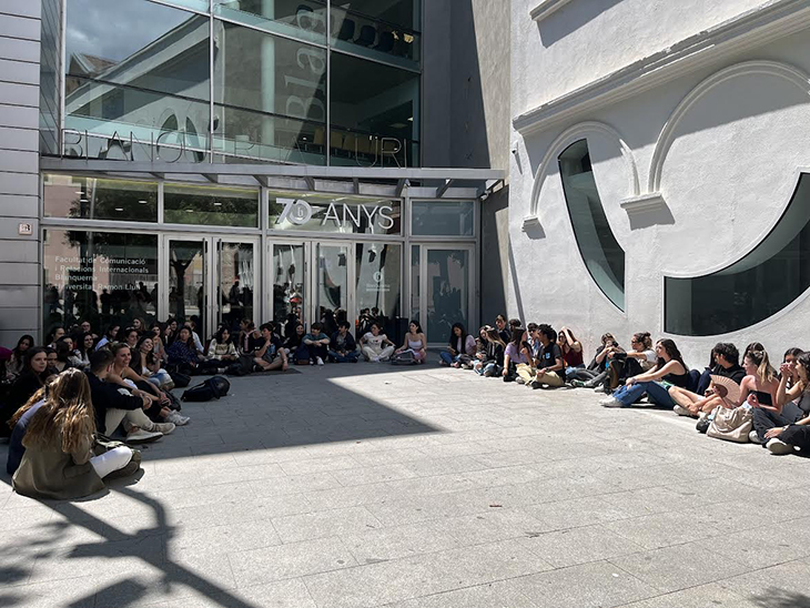 Blanquerna acomiada el professor acusat d'assetjament sexual