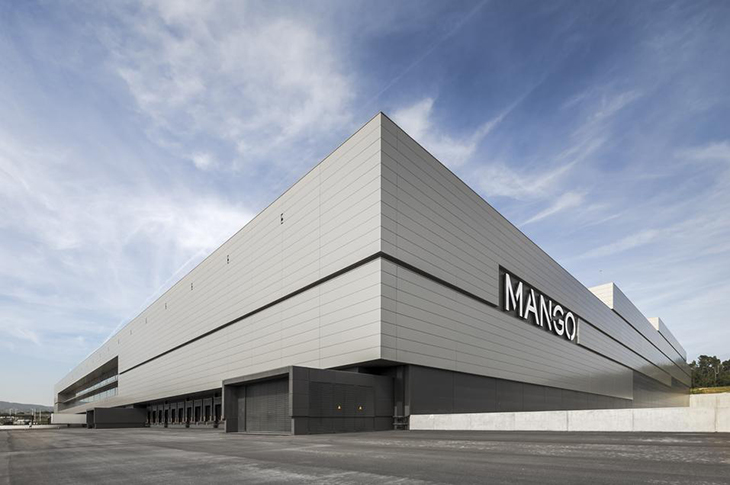 Mango preveu contractar prop de 200 persones al centre logístic de Lliçà d'Amunt durant l'estiu
