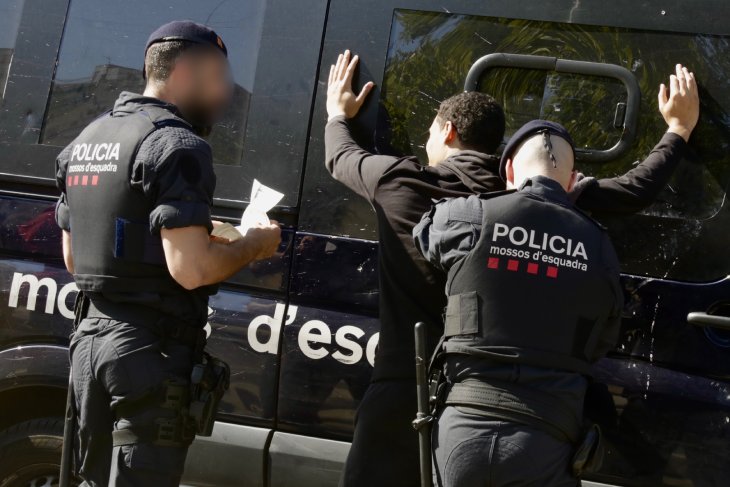 Mossos, Guàrdia Urbana i CNP despleguen 200 agents contra la multireincidència a les 'zones calentes' de l'Hospitalet