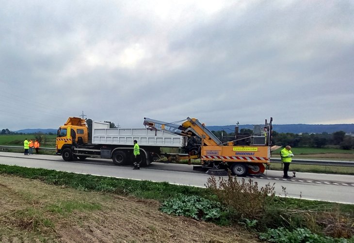 Territori inicia els treballs per implantar una banda sonora central a més de 210 quilòmetres de carreteres