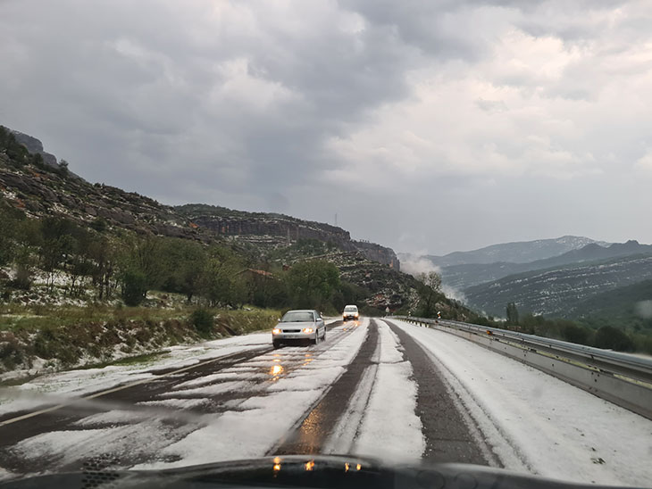 Els Bombers reben 164 avisos per la tempesta, la gran majoria a la Catalunya Central i Ponent