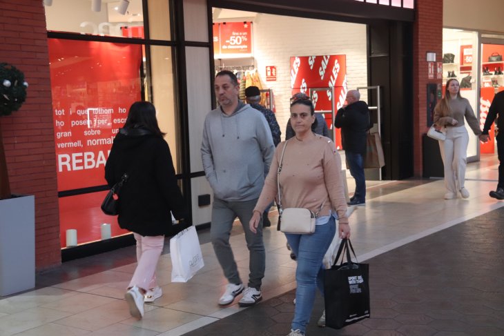 Les vendes en establiments adherits a Comertia augmenten un 2,7% a l’agost