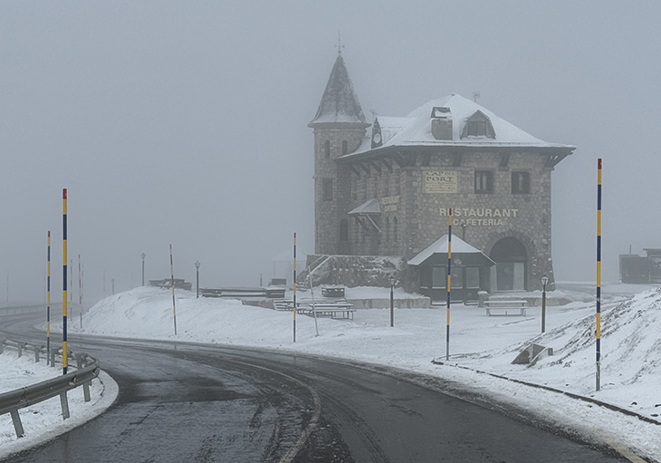La neu torna al Pirineu i es deixa veure per sobre els 1.500 metres