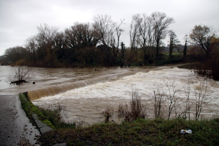 La llevantada va a la baixa amb una última tongada de pluges a l'Ebre i els cabals dels rius es normalitzen a Girona