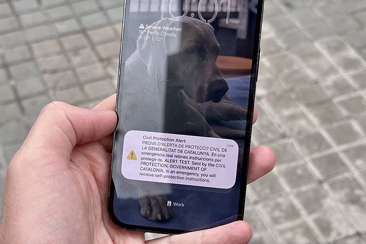 Uns cinc milions de persones reben l'alerta d'emergències als mòbils en el simulacre més massiu a l'àmbit de Barcelona