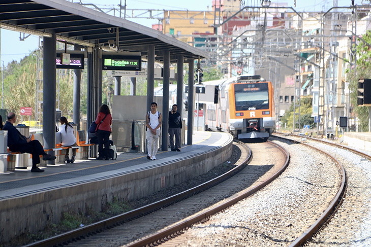 La Cambra calcula que l'avaria de l'R2 ha fet perdre 470.000 hores i ha afectat un milió de desplaçaments