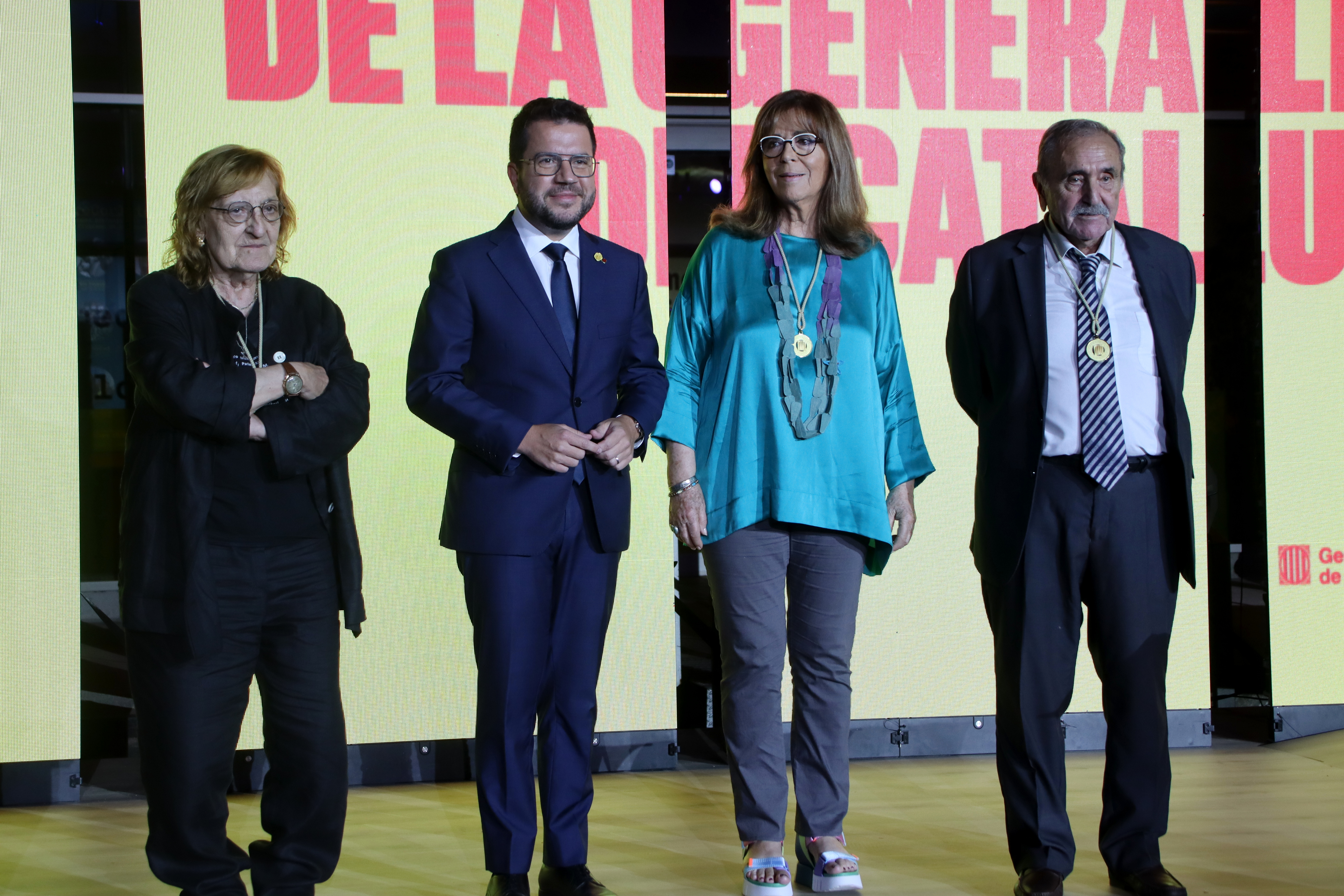 Maria del Mar Bonet, Marta Pessarrodona i Eliseu Climent reben les Medalles d'Or de la Generalitat
