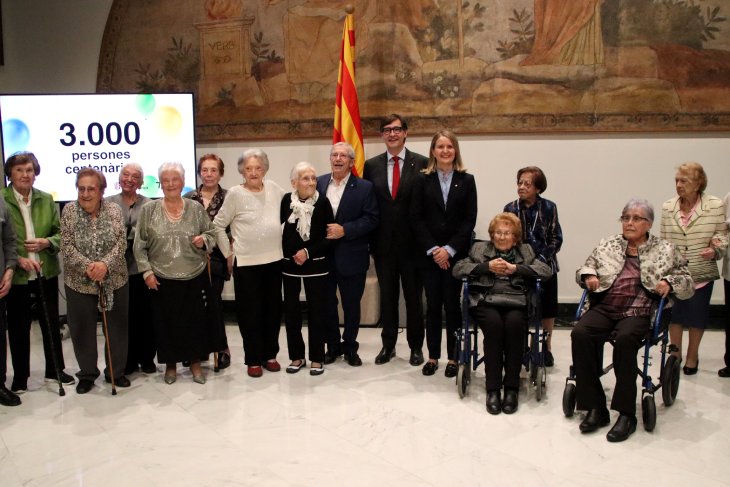 La Generalitat ret homenatge a les més de 3.000 persones centenàries que viuen a Catalunya