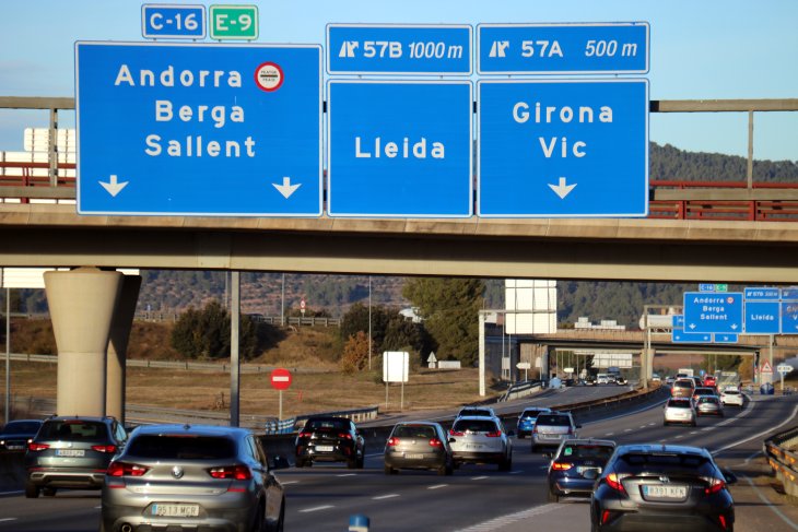 Prop de 185.000 vehicles han sortit de l'àrea metropolitana de Barcelona, el 40% dels previstos en l'operació sortida