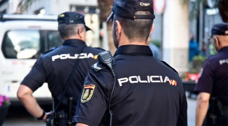 La Policia Nacional deté a l'Hospitalet de Llobregat un fugitiu dedicat al tràfic internacional de drogues