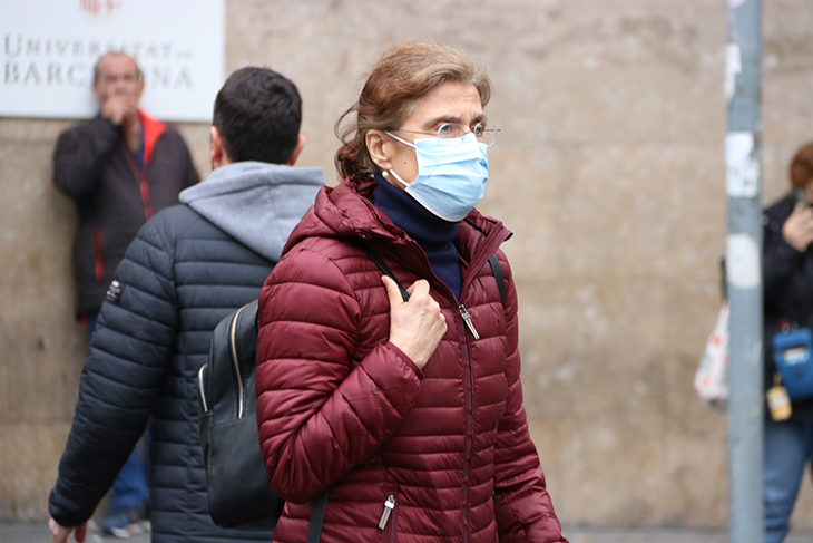 El nivell de transmissió de la grip a Catalunya baixa a moderat però podria haver-hi un segon pic