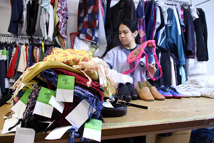 El mercat de roba de segona mà, en auge per la consciència ambiental dels joves