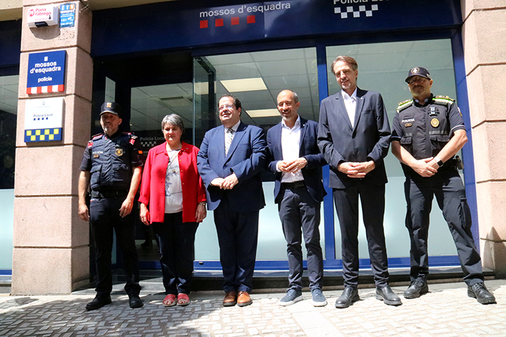 Manresa obre la comissaria mixta al centre històric amb una vintena d'agents de Mossos i Policia Local