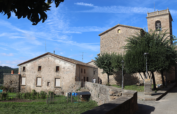 Un projecte vol convertir antigues rectories en desús del Moianès i el Lluçanès en habitatge social