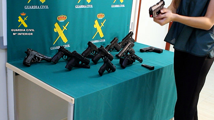 Un detingut a Solsona per comprar armes de foc d'última generació a l'estranger i introduir-les il·legalment a Espanya