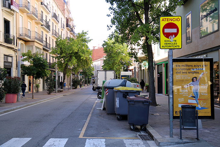 Arrenquen les obres per convertir el principal eix comercial de Manresa en una illa de vianants