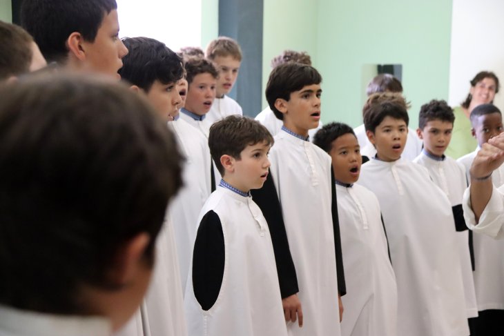 L'Escolania de Montserrat iniciarà el curs amb una quarantena d'escolans i farà 13 concerts fora de l'abadia