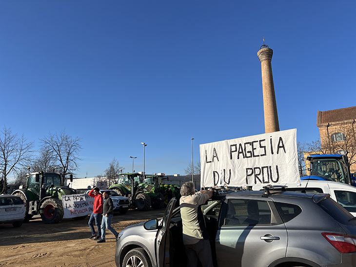 Pagesos de la Catalunya Central es concentren a Vic: “Estem lluitant per tenir un futur digne”
