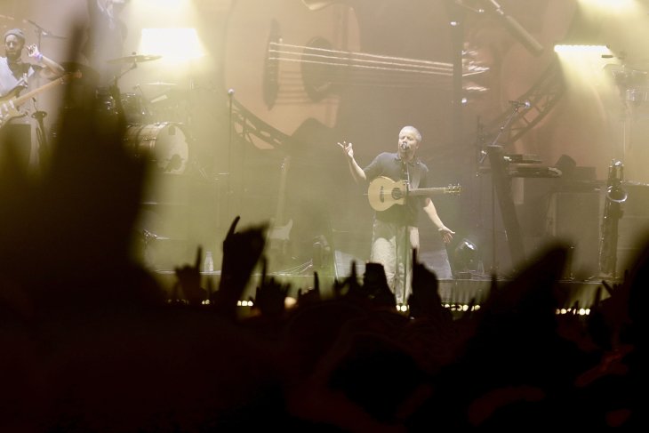 La fi de gira d'Oques Grasses porta el deliri a la primera edició de La Castanyada del Cabró Rock