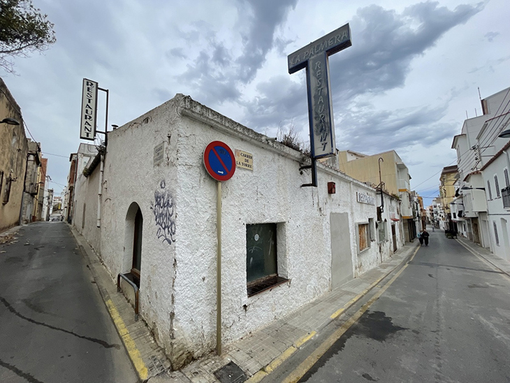 L’Ajuntament de l’Escala compra per 495.000 euros en una subhasta l’edifici de l’antic restaurant La Palmera
