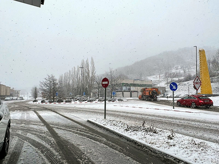Suspenen el transport escolar al Ripollès per aquest dimecres a causa de la nevada