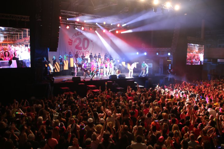 Di-Versiones aplega gairebé 7.000 persones a Girona en la celebració del seu 20è aniversari