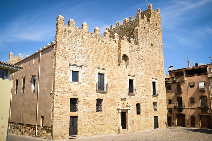 La Bisbal d'Empordà restaura la façana del castell