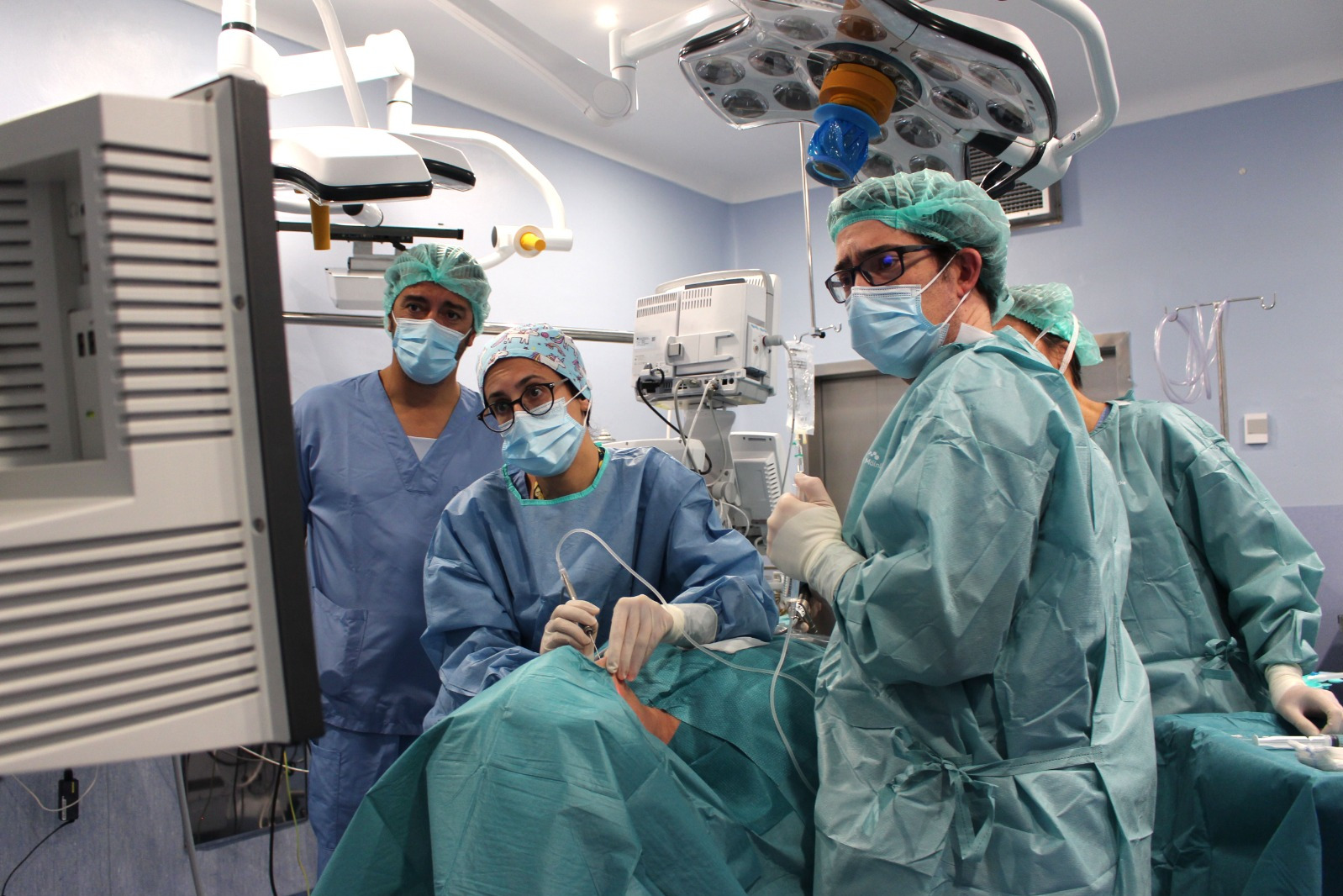 El Trueta de Girona opera obstruccions a les glàndules salivals amb un procediment més eficient i còmode pel pacient
