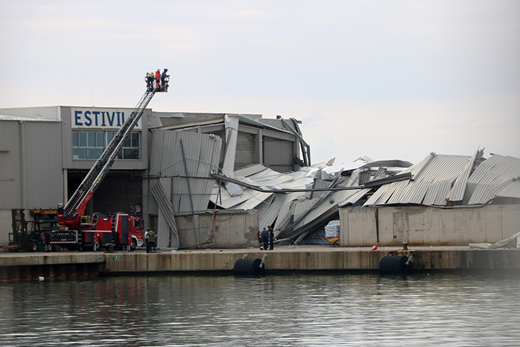 port de Vilanova destrossada per l'esclafit del 2019