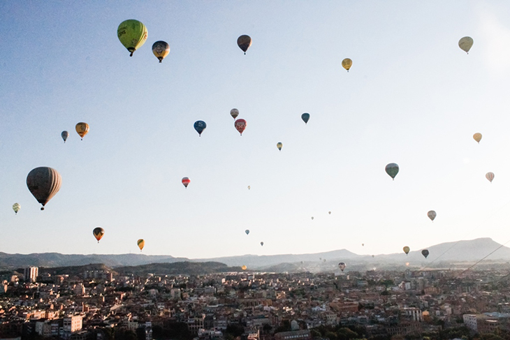 Una cinquantena de globus aerostàtics tornaran a omplir de colors el cel d'Igualada