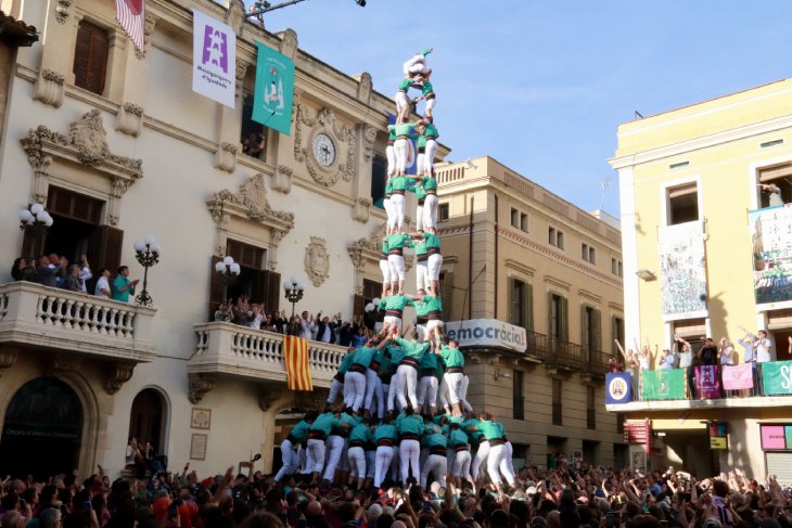 Vilafranca signa la millor actuació de la seva història amb els dos castells de 10, el 4 de 9 net i el pilar de 8
