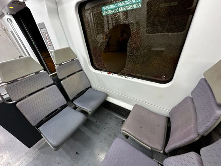 Retards d'un quart d'hora a la línia R4 de Rodalies per actes vandàlics en un tren a Santa Margarida i els Monjos