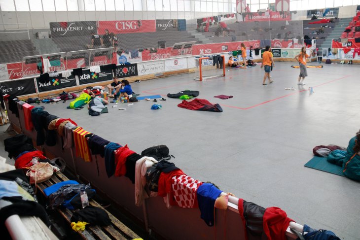 L'Acampada Jove de Sant Sadurní cancel·la la programació després del desallotjament preventiu per la pluja