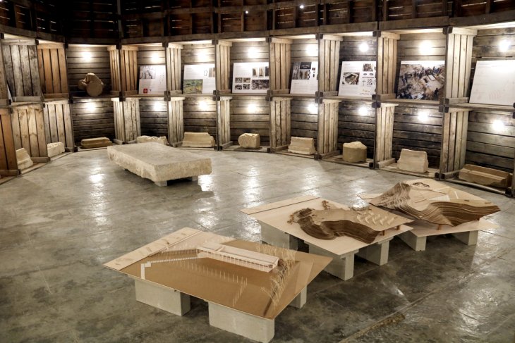 Alguaire exposa els descobriments del jaciment arqueològic del monestir femení hospitaler més gran de Catalunya