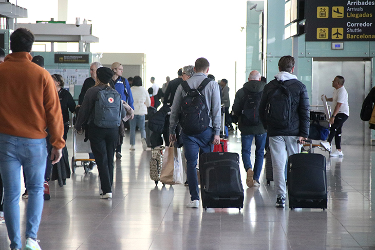 Un baralla entre 'embaladors' a l'aeroport de Barcelona acaba amb quatre detinguts i un ferit