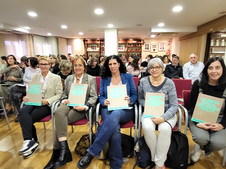 Formaran més de 500 farmacèutics de la demarcació de Lleida sobre productes menstruals reutilitzables