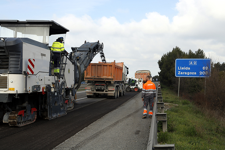 Comencen les obres d’emergència per reparar el ferm de l’A-2 entre Cervera i la Panadella