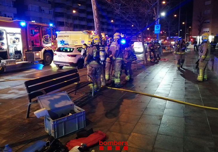 Un ferit crític en un incendi d'habitatge a Lleida