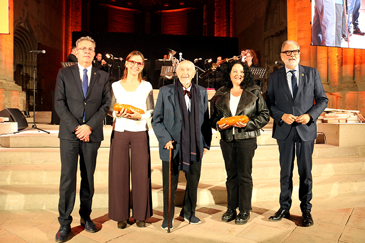La gala d'entrega dels Premis Literaris de Lleida 2023 fa homenatge a Josep Vallverdú en un acte a la Seu Vella